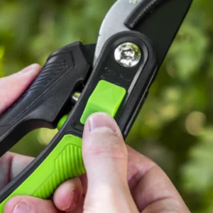 Anvil Secateurs with Soft Grip Handle, 3-Stage Safety Lock & Carbon Steel Blade, 220mm