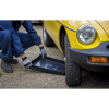 DRPL09_ACT_GOING_UNDER_CAR_DFC0153171-1.png